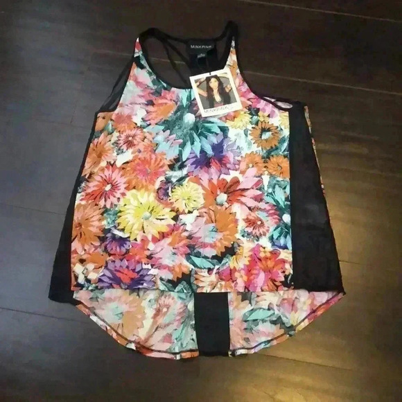 ✨🆕minkpink🆕✨ | Floral high lo racerback tank top - Picture 2 of 10